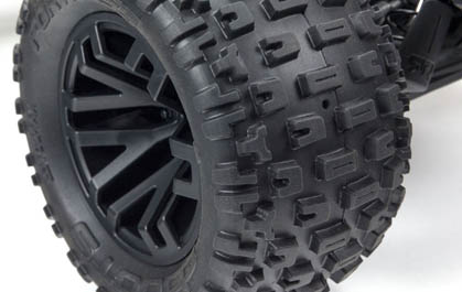 Multi-terrain dBoots Fortress MT tires